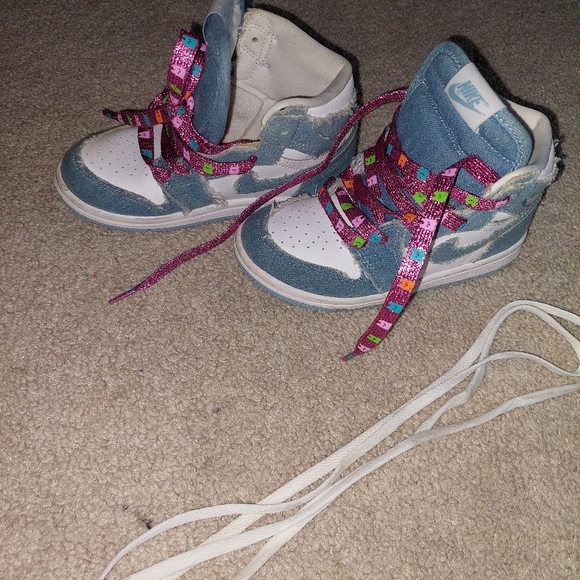 COPY - Nike Air Jordans kids - Picture 3 of 6